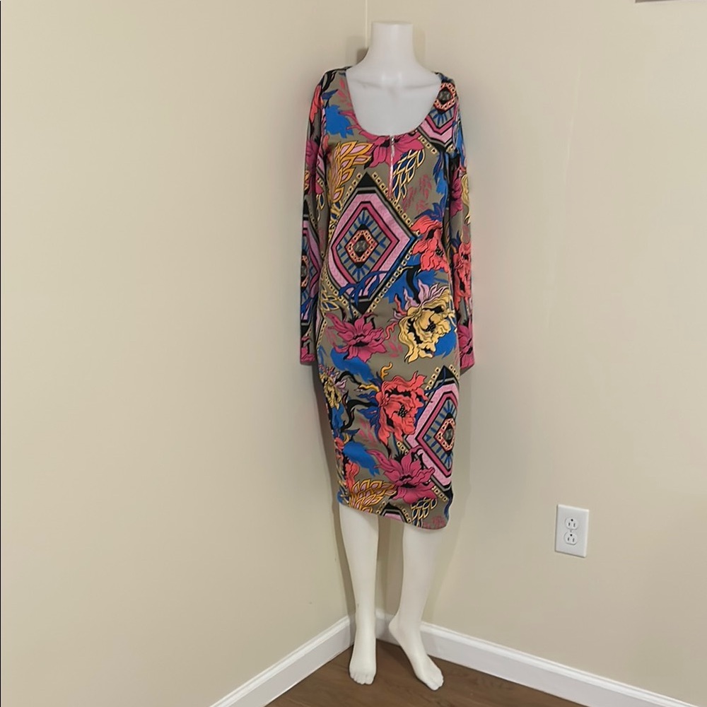 Nicki Minaj Blue Red Sheath Dress Sleeveless Casual